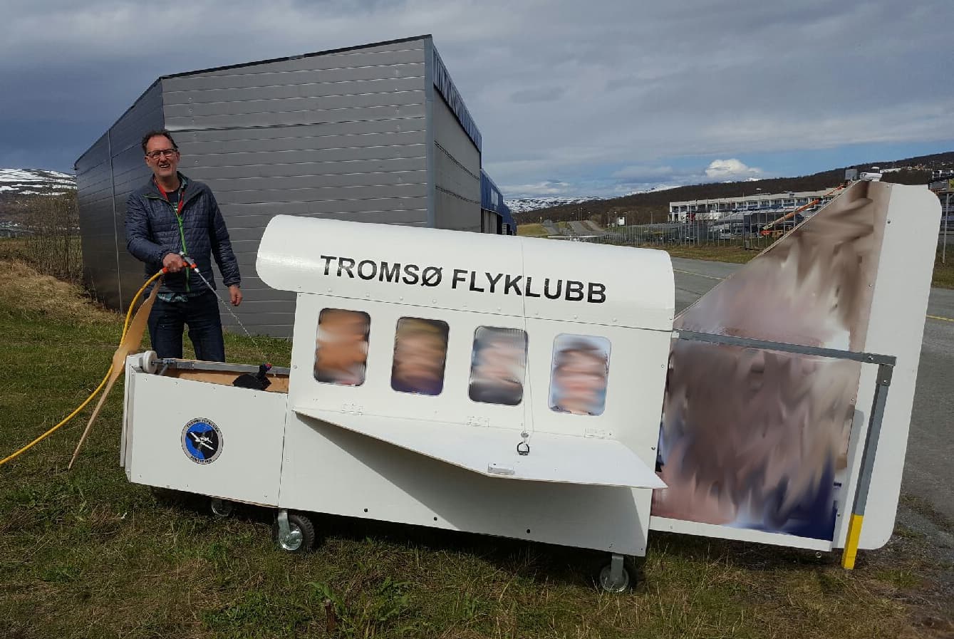 Klargjøring til borgertoget 17.mai 2016