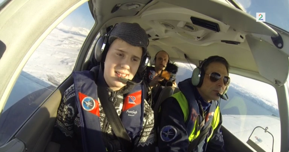 Co-pilot Kevin bryr seg ikke om utsikten fra cockpit